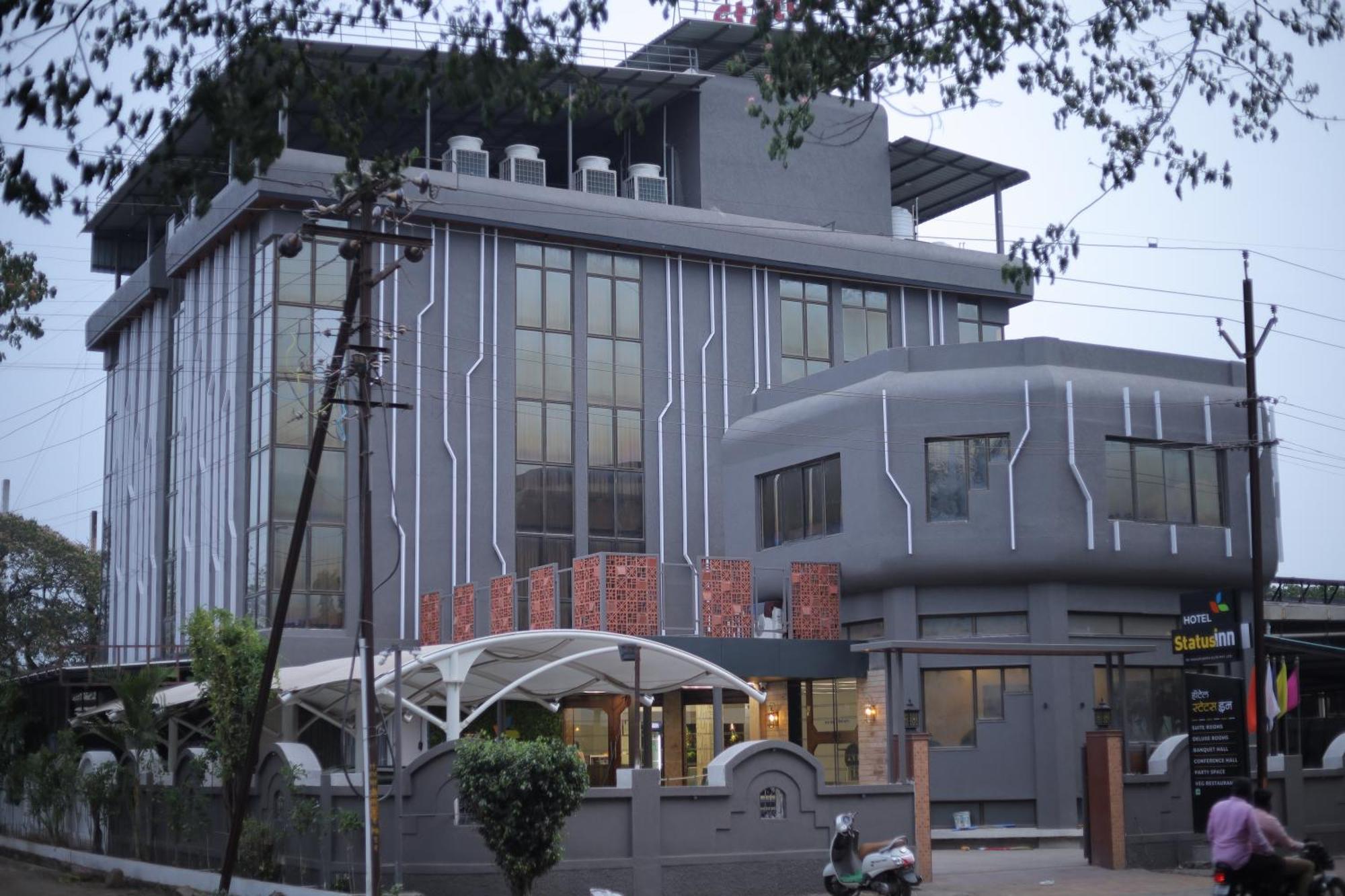 Hotel Statusinn, Ichalkaranji Exteriér fotografie